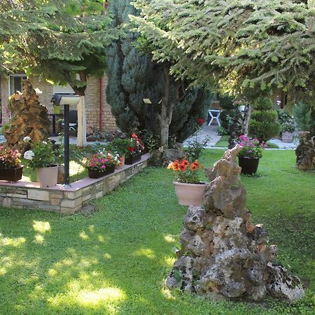 Germanos Studios Като-Лутраки Экстерьер фото